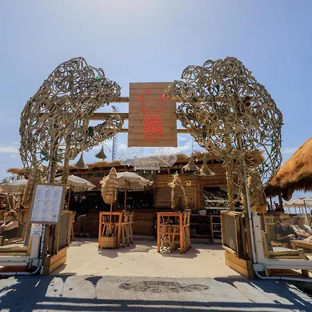 In Cristianos - Paulita Del Mar